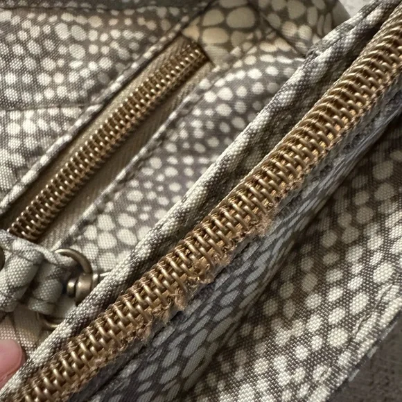 Travelon purse in snakeskin print - Picture 5 of 8